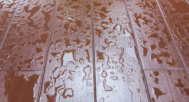 <div class='alignleft'><h3>Water Damage & Drying</h3><span class='desc'>24/7 Emergency service</span></div><p><span class='desc'> IF IT GETS WET DON'T FORGET BAMACLEAN!!!</span>Immediate action is crucial to prevent further damage to your home and belongings.</p>